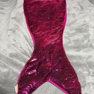 Cynthia Rowley Pink Flip Sequin Mermaid Tail Blanket Sleeping Bag Blanket